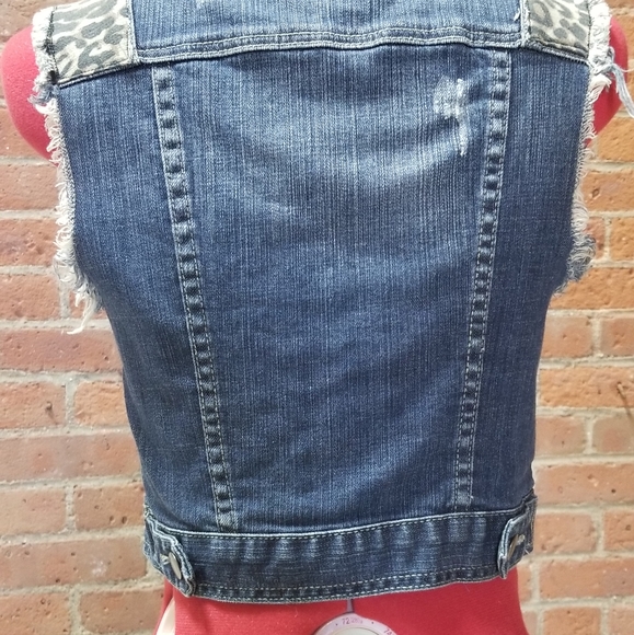 reFabjack denim vest with leopard denim trim - Picture 7 of 8